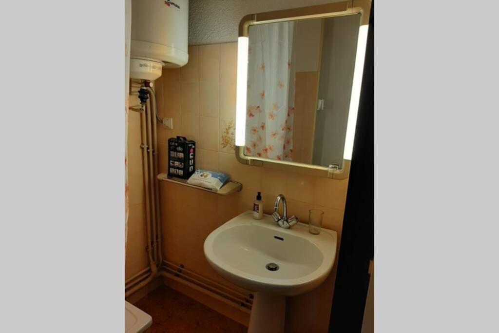 Font-Romeu : Studio cabine avec terrasse. Extérieur photo
